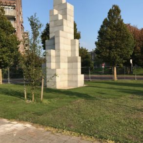 « Carré dans carré », genèse de la sculpture de Theo Van Doesburg