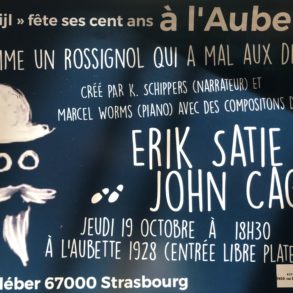 « De Stijl » fête ses cent ans à l’Aubette avec Satie et Cage