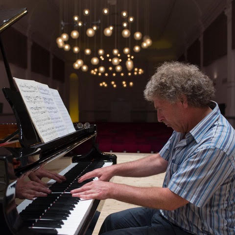 Récital de piano  » Eau courante – de Bach à Berio « 